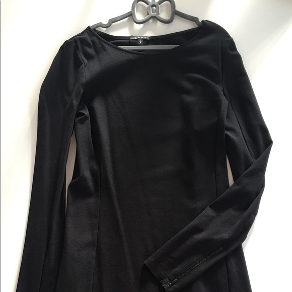 Theory Dresses 60$ for the 2 dresses - Picture 4 of 6